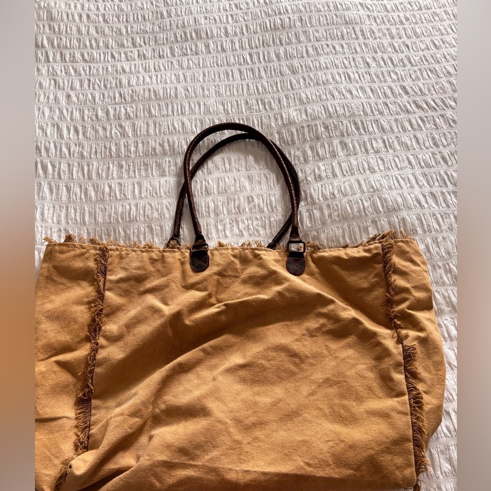 Vintage Addiction Recycled Canvas and Leather Tote Bag with Inspirational Text - Picture 6 of 7